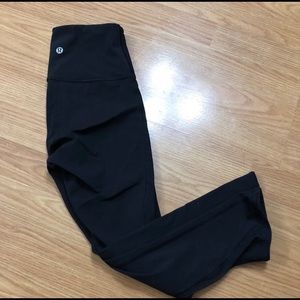 Lululemon cropped black leggings with mesh sides